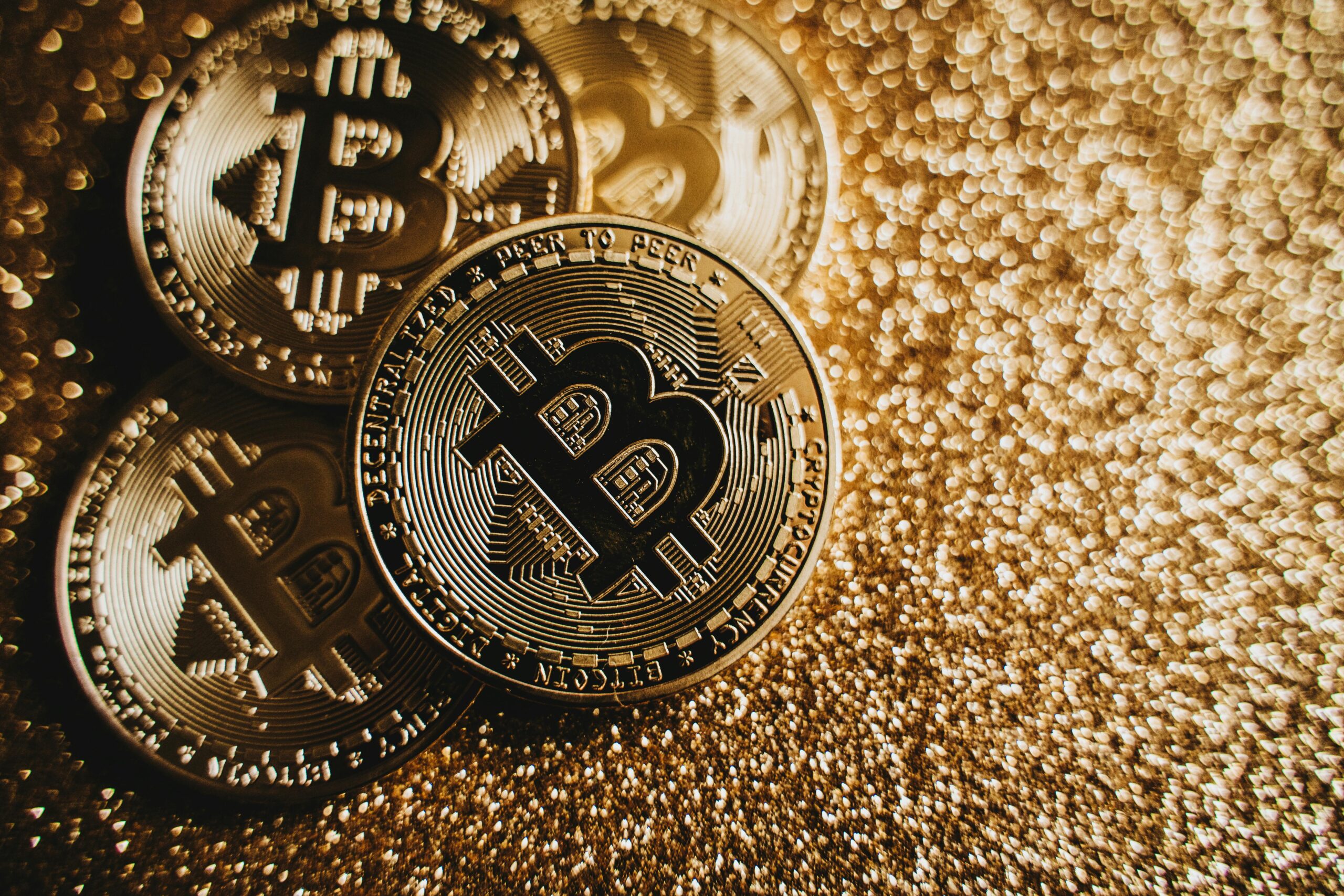 Criptomonedas para Principiantes: Lo Que Necesitas Saber Antes de Invertir